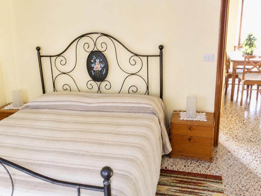 Bright two-bedroom apartment with character, Tuscany